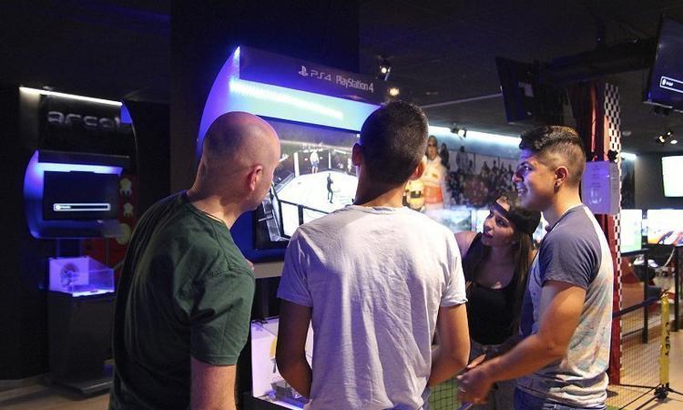 Consolas PS4, PS3, Xbox One, Xbox 360 y Wii con las últimas novedades Hotel Magic Cristal Park Benidorm Consolas PS4, PS3, Xbox One, Xbox 360 y Wii con las últimas novedades Hotel Magic Cristal Park Benidorm