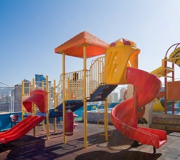 Parque infantil 'rifi club' Hotel Magic Cristal Park Benidorm